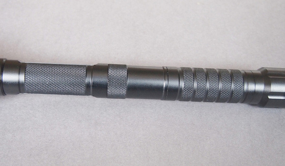 Tugas Berat Aluminium paduan Taktis LED Senter dengan Rechargeable Lithium Battery