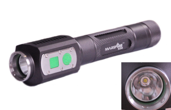 Profesional yang kuat Cree Militer senter taktis untuk caving