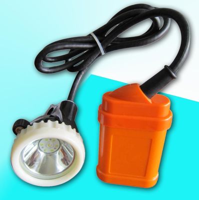 3.5Ah Rechargeable LED Pertambangan Cahaya KJ3.5LM Dengan 4000lux Energi Tinggi