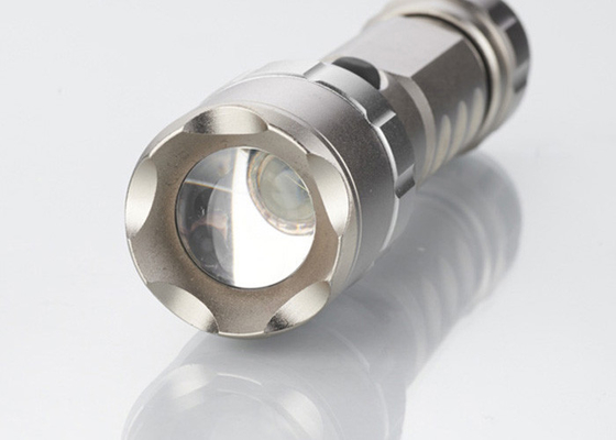 Saku 180lm dipimpin obor dapat diisi ulang, 5W senter zoomable untuk berkemah